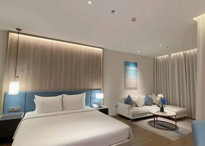 Khách sạn hẻo lánh Alacarte Bay - Golden Horizon 3*