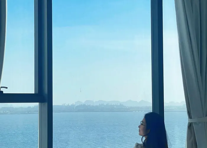 Khách sạn hẻo lánh Alacarte Bay - Golden Horizon 3*