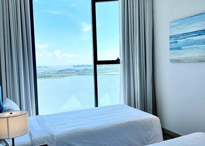 Khách sạn hẻo lánh Alacarte Bay - Golden Horizon